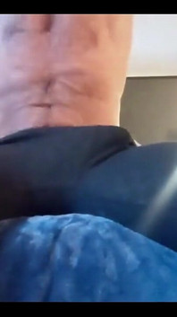 Fötter &kuk Jag har haft några människor ber mig att göra en video med mina fötter. Jag är inte exakt säker på vad fotfetischister letar efter