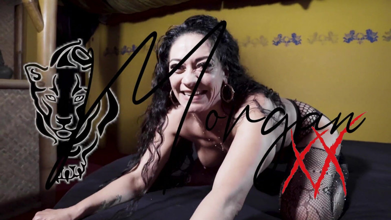 Cumbizz: Milf berijdt monsterlul anaal als rodeo!