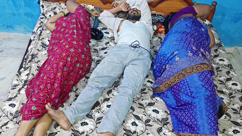 RoyToy: Stepson Shares a Bed with His Desi Stepmom and Her...