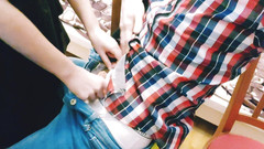 Alex and Luiza: Sexy holka saje ptáka přítele, zatímco hraje videohry