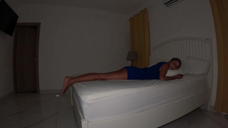 Alex Goes: Petite 18yo Ebony Latina Soles Fucked