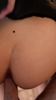 Przygody Maramoyki, część 3. Przypadkowe spotkanie kończy się wytryskiem w środku Curly Slut