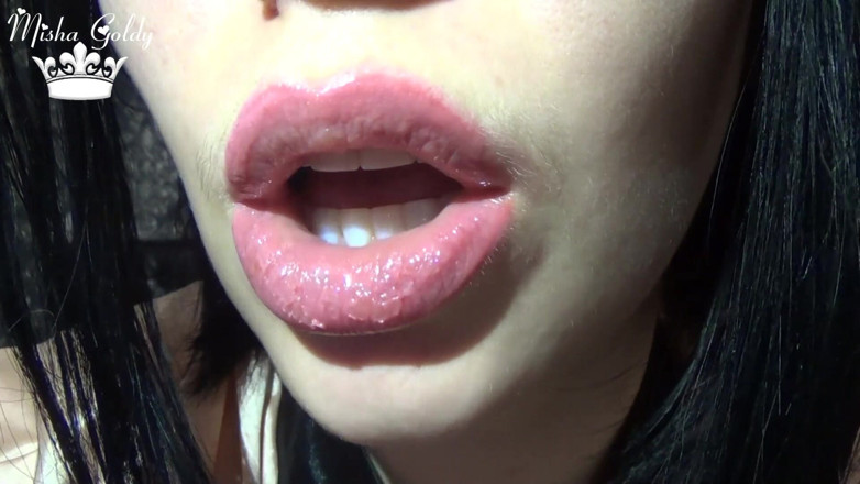 Goddess Misha Goldy: Seksi pembe dudaklar