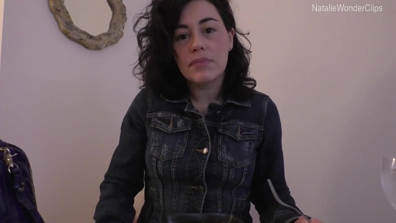 Natalie Wonder: Calças dividindo constrangimento