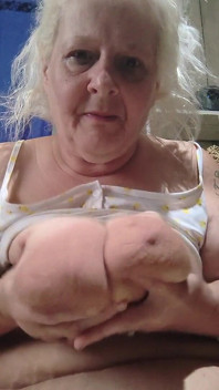 Smelling Her Body Got Them Both Damn Hard N Hottie