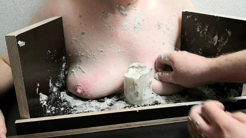 Bouncy Tits Action: Máy tchảy nước vú 3