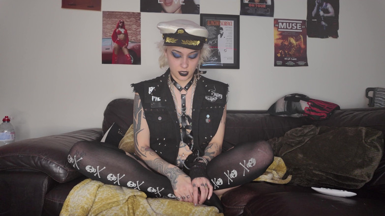 Glitterqueen1999: Goth ex gf penatomie