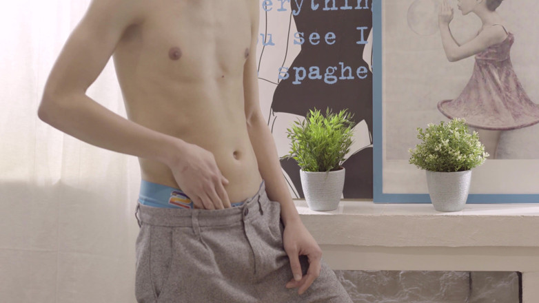 Gay Deluxe: Teen péro masturbuje