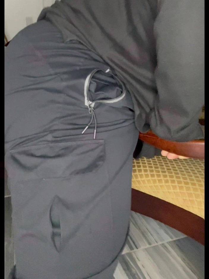 Anye Meshell: Saltare Sul Tavolo Della Sala Da Pranzo!