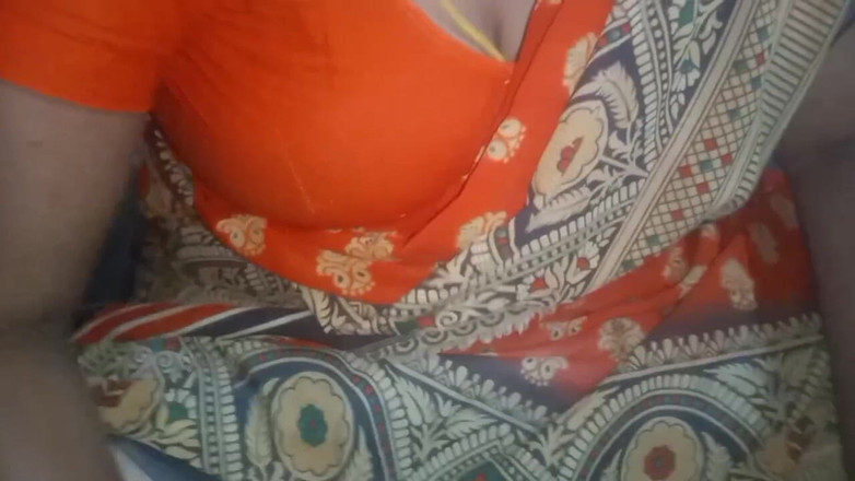 Desi Sathiya: Seksowne Sari ciocia