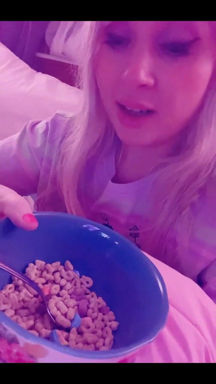 PaintedRose: 좋은 소녀 Bts 달콤한 꿈 포스트 영화