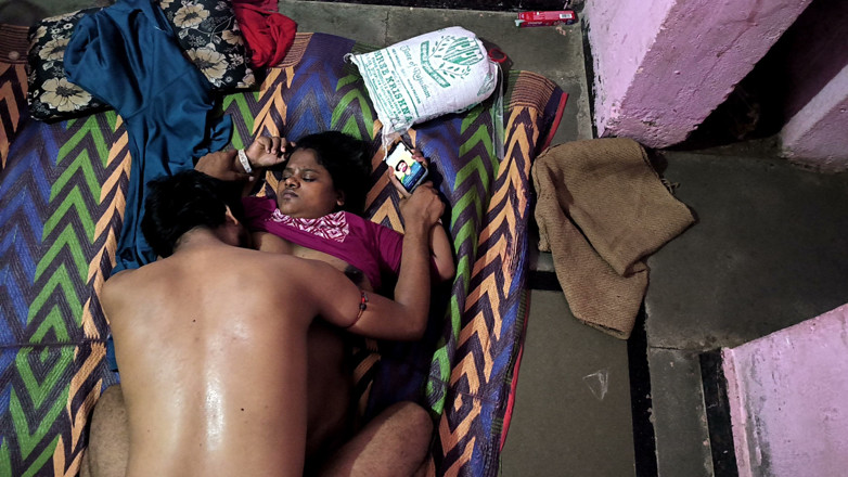Kajalbhabhi87: Secretamente Follada a La Criada