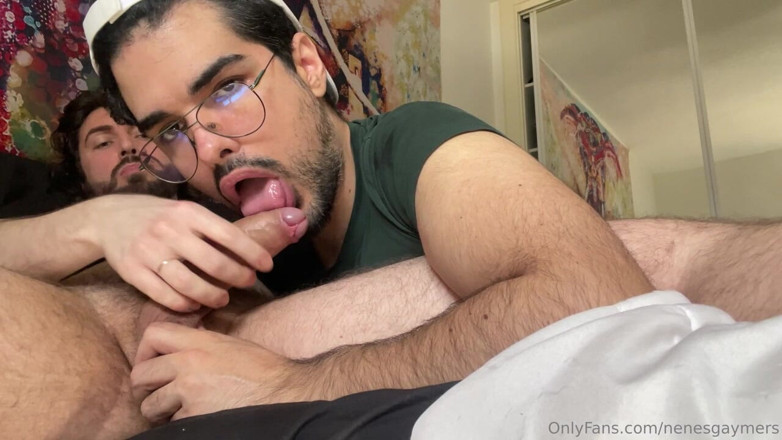 Nenesgaymers: Sborro nella bocca di un mio amico