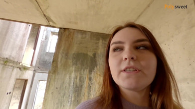 Polly Sweet: Graffiti dan dikongkek di sebelah penunggang motosikal (Rusia, pancutan mani pada...