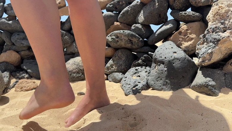 Emma Voyeur: Dívka Nechčije Žádné Kalhotky Na Veřejné Pláži