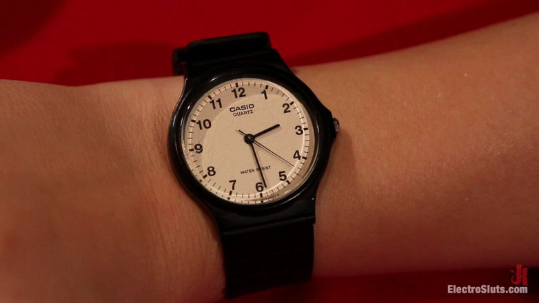 Electrosluts by Kink: Electrosluts Mempersembahkan Kepada Berdaulat Dengan Cinta