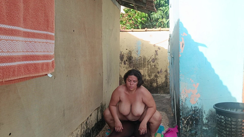 Sharinga: Picking up Neighbor at Home