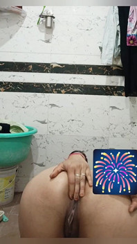 Priya bhabi eine schöne körpershow