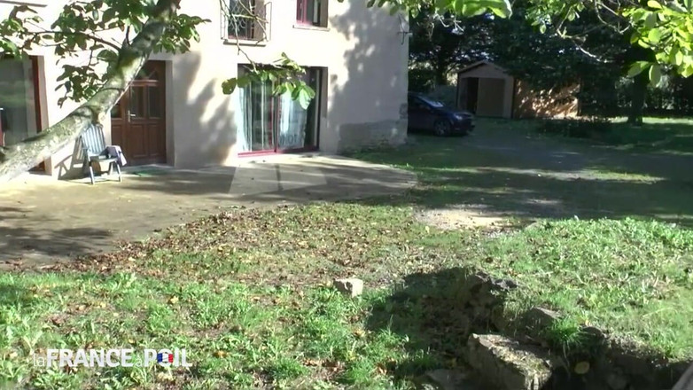 Papy Viewer: Teen Slut Gets Her Ass Pounded and Creamed Outdoor