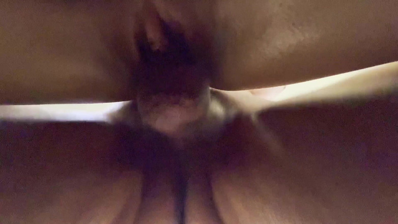 NumiLiam: Profundo coño golpeando hasta creampie