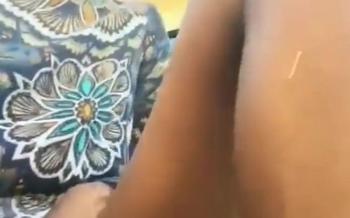 Dick sucker: Masturbazione di emergenza prima della scuola