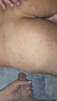 흑인 대물 자지에게 따먹히는 바람피는 남편