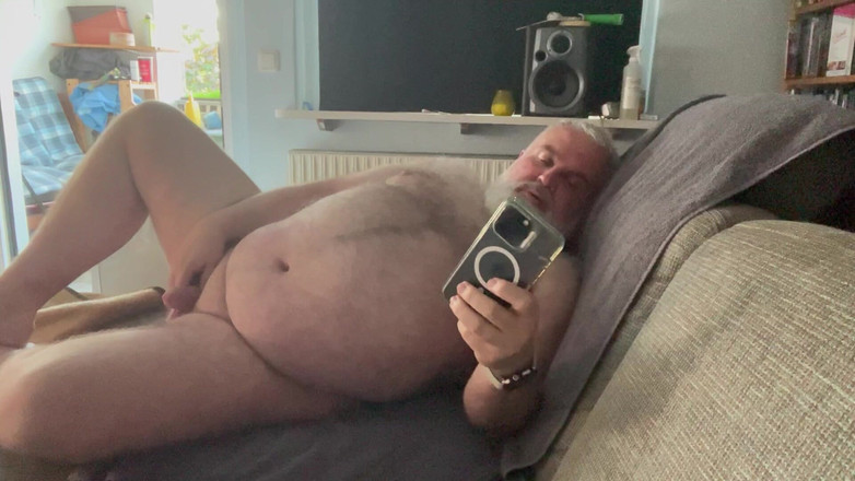 cuddlebearbln: streghe sul divano 8