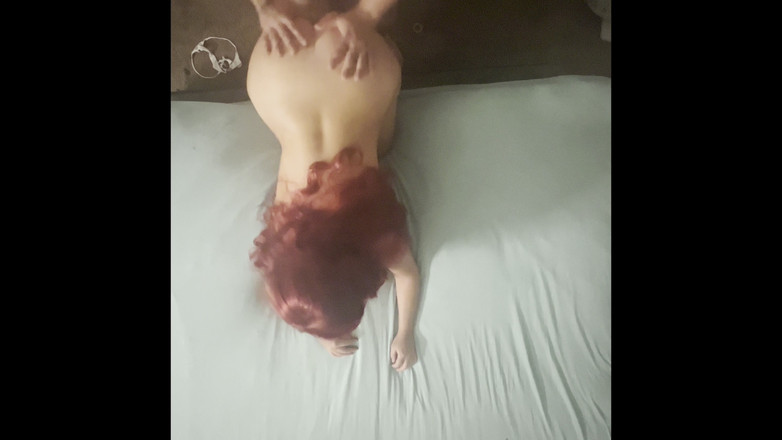 Jack smith: Giovane rossa con un culo perfetto