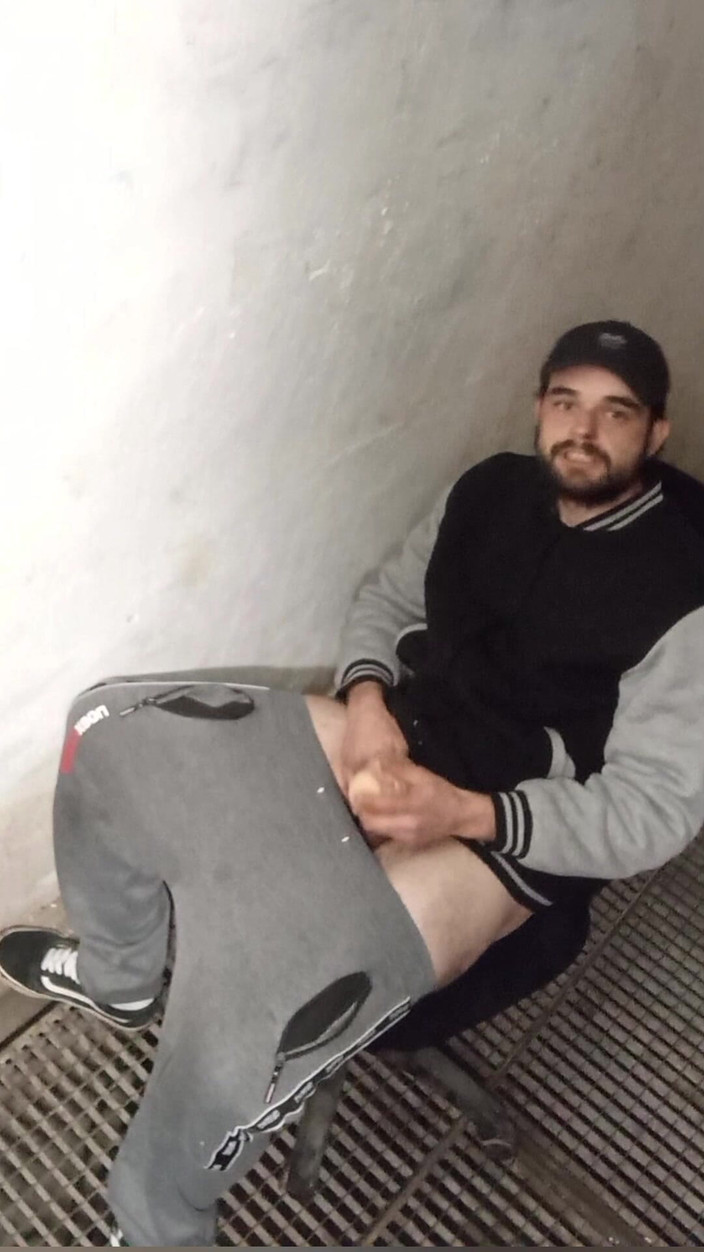 jerkofflover: Cumshot an Dem Ort, an Dem Ich Masturbiere Und Plus...