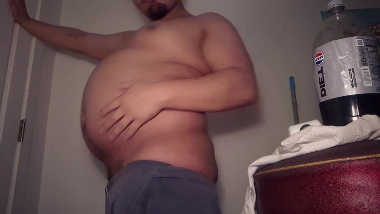 NakyJoss: 통통한 근육구의 배꼽이 불면