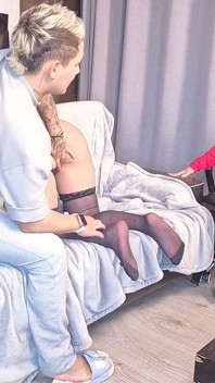 Moje žena je ráda paroháčem, a tak zveme našeho souseda k nám domů, abychom si dali trojku
