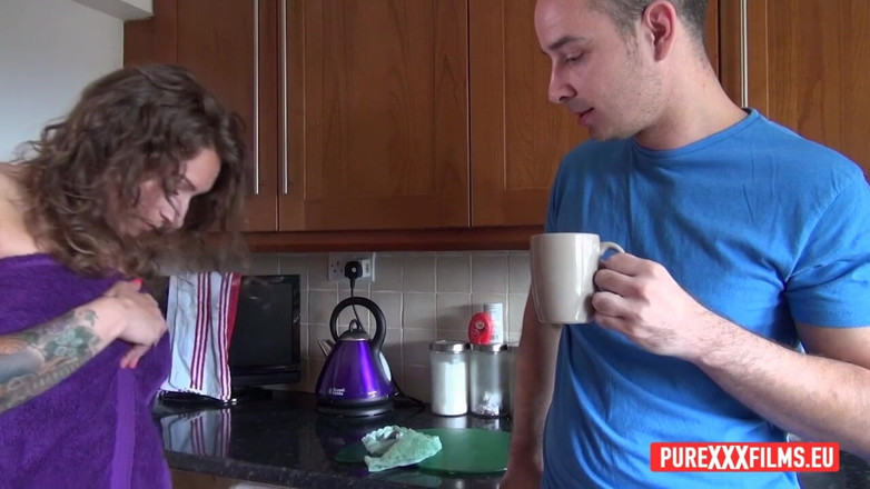 Pure XXX Soft: Ava Austen se fait baiser par Ricky Stone