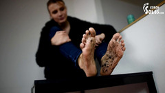 Czech Soles - foot fetish content: Sofiiny nohy jsou tak špinavé z chůze bosé
