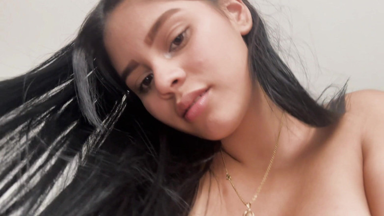 Latino_america24: Aku crot di dalam memek gadis 18 tahun dengan toket besar...