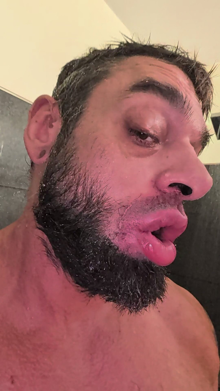 Bruiserwood: Pumped Lips and Self-suck