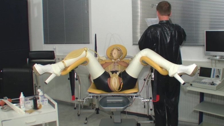 Rubber & Clinic Studio - 1ATOYS: 카테터와 라텍스의 위사운드