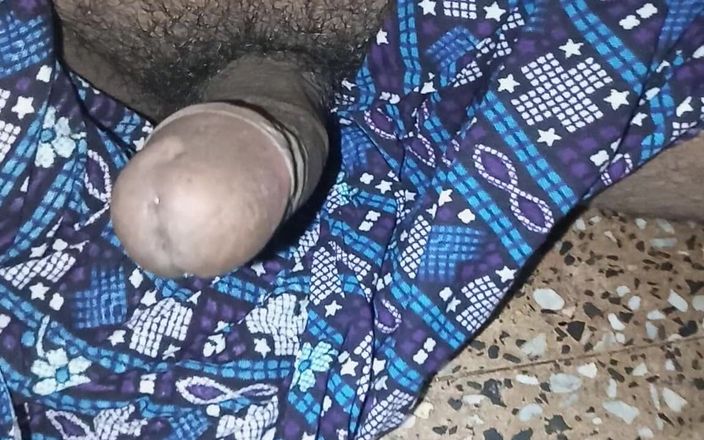 Sweet Indian cock: भारतीय पत्नी घर में चूत के बालों को चोदती है