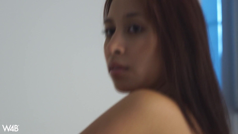 Watch4beauty: Usměvavá kráska