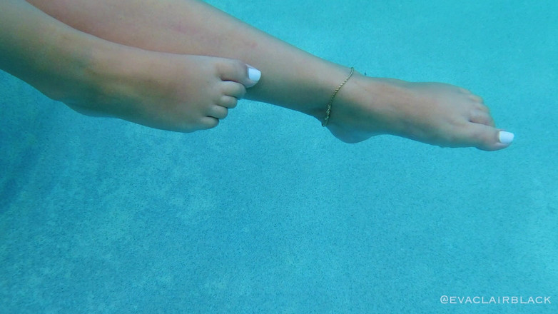 Annabelle Rogers: Wet and Wild