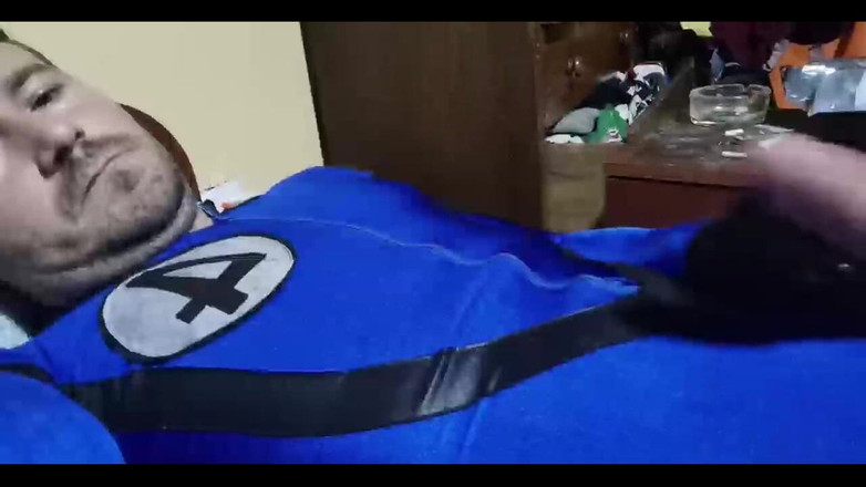 Rokkuman: Masturbation fantastique en cosplay