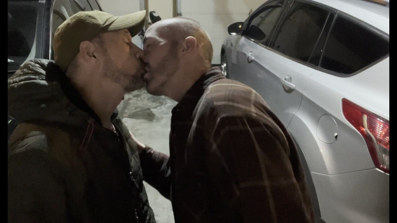 Tyler8: Ojczym dzieli się dymem