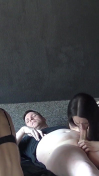 Brazen Pick-up! Pedestrians Persuaded to Make a Threesome!