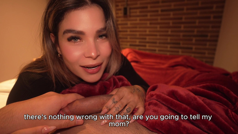 Papuchizz: Üvey kızım film izlerken bana emiyor! Papuchizz - Carolina Agudelo