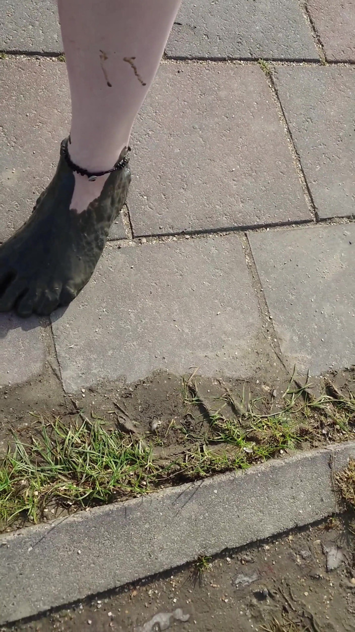 Footfetish: Kurzer Test Im Watt Am Strand Von Horumersiel