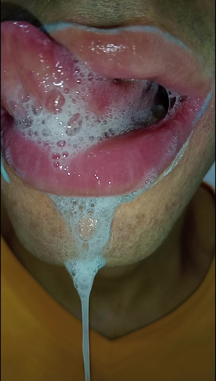 Rey rey: I Want Your Milk in My Mouth, Tongue, Long Tongue...