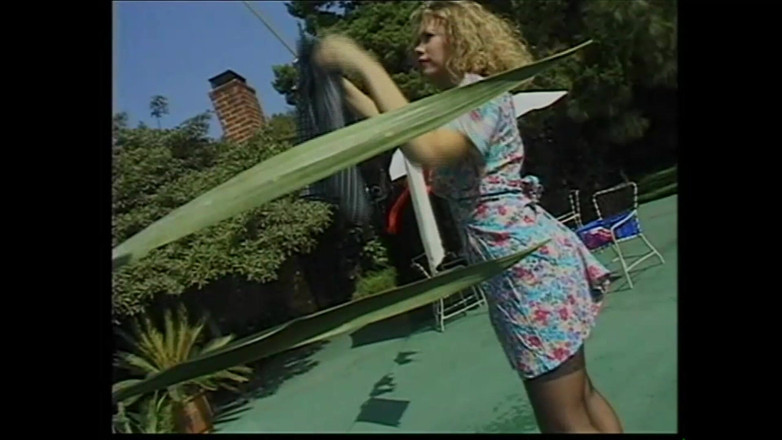 Muschi movie official: La Sexy Casalinga Lo Prende in Culo