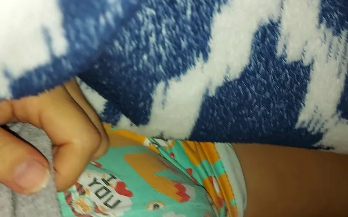 Wil9727: Indian Stepsister Touching Her Pussy Under the Covers