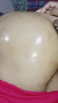 Hermanastra hermosa mujer primera vez