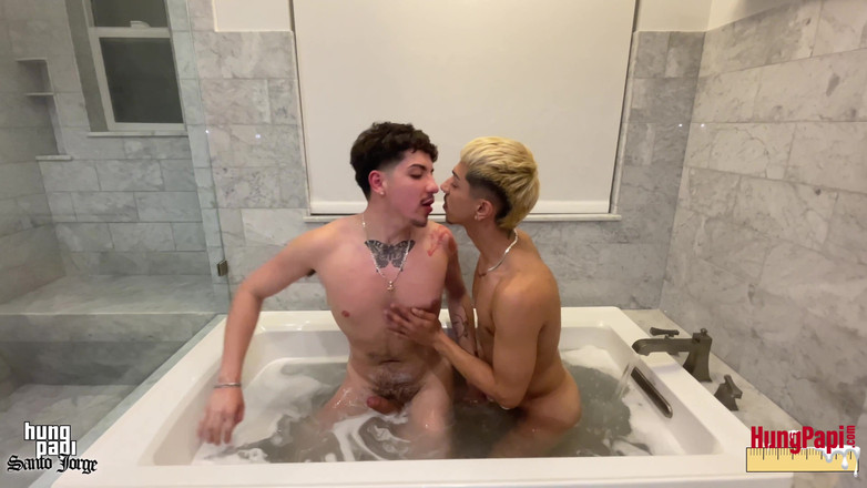 Hung Papi: 2 Hung Dl Latinos Breeding Shower Fucking Bathtub Raw Gay...