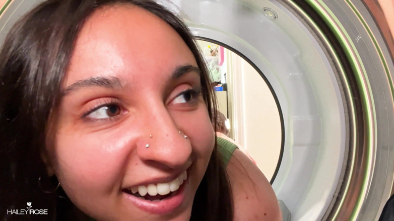 Hailey Rose: Adik tiri terjebak di mesin cuci! - Hailey rose facecam si...